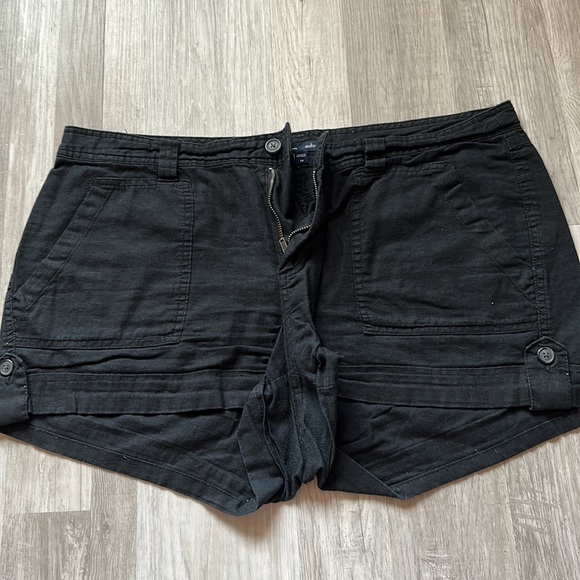2 pairs of shorts - Picture 3 of 4